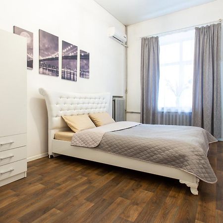 Appartamento Pushkinskaya Street Charkiv Esterno foto