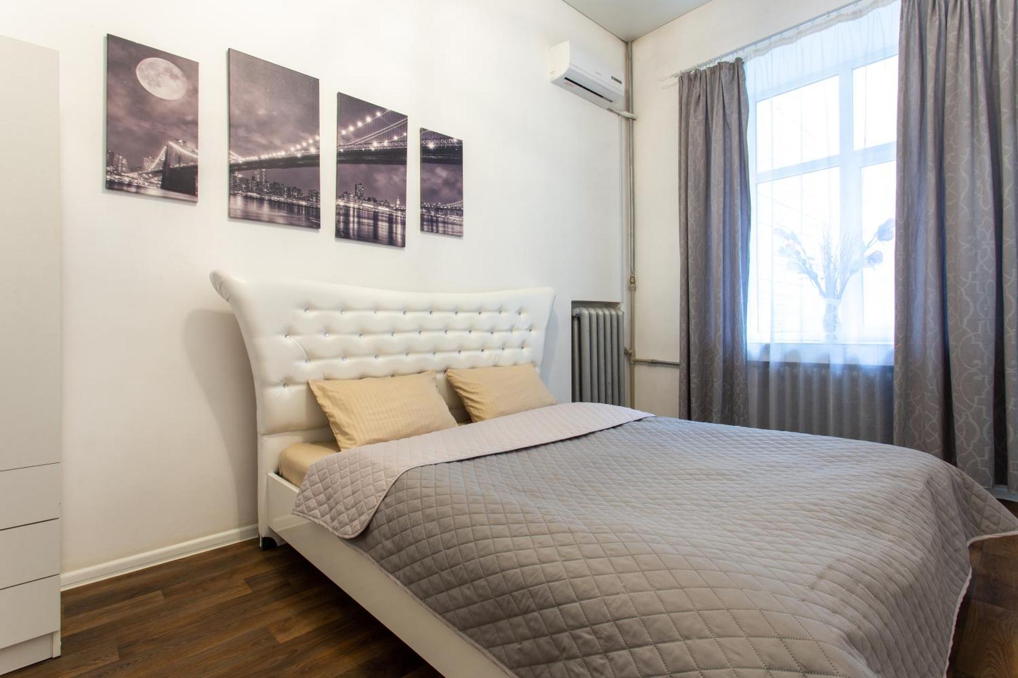 Appartamento Pushkinskaya Street Charkiv Esterno foto